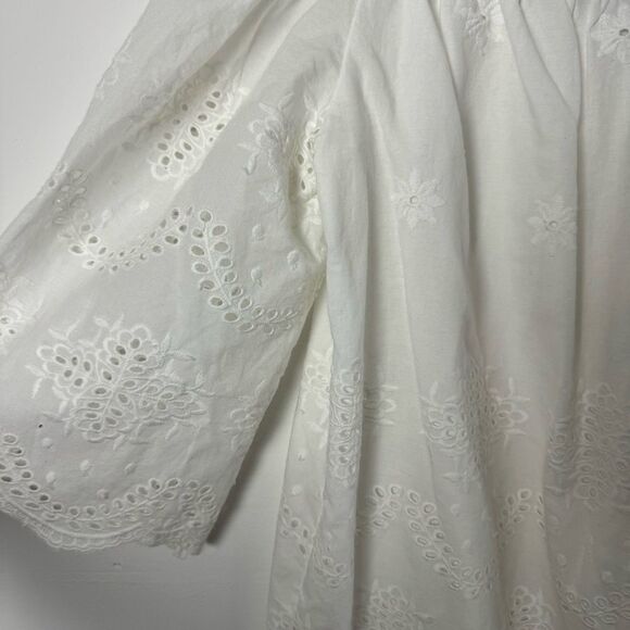 Saks Fifth Avenue SFA White Eyelet Off Shoulder Lined Top Scallop Hem Size Small - Picture 4 of 11